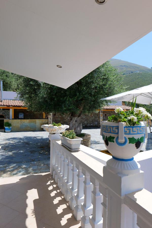 Bed and breakfast Vila Panorama Piqeras Extérieur photo
