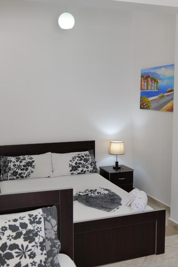 Bed and breakfast Vila Panorama Piqeras Extérieur photo